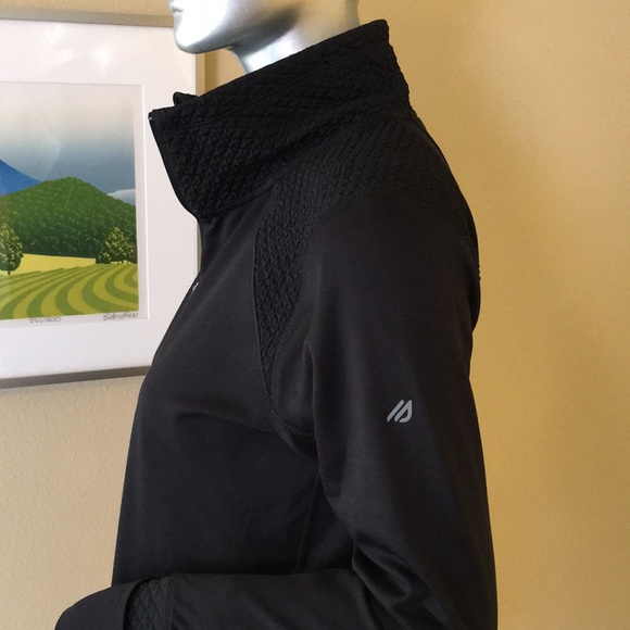 EDDIE BAUER | Motion Brushed Fleece 1/2 Zip Long Sleeve Thermal Top - Picture 8 of 15
